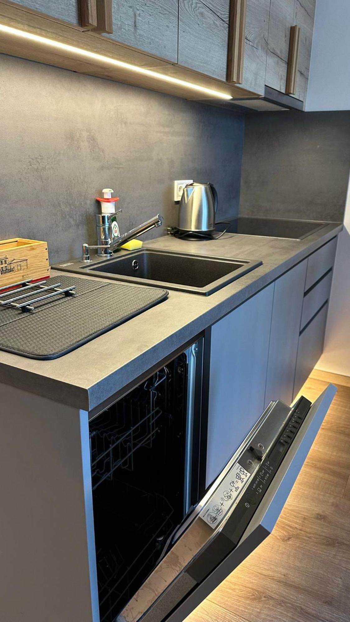Ah Radnica V Apartment Кошице Екстериор снимка